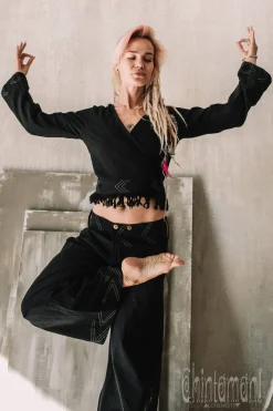 Atua Print Wrap Top / Black