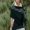Atua Wrap Shawl / Black