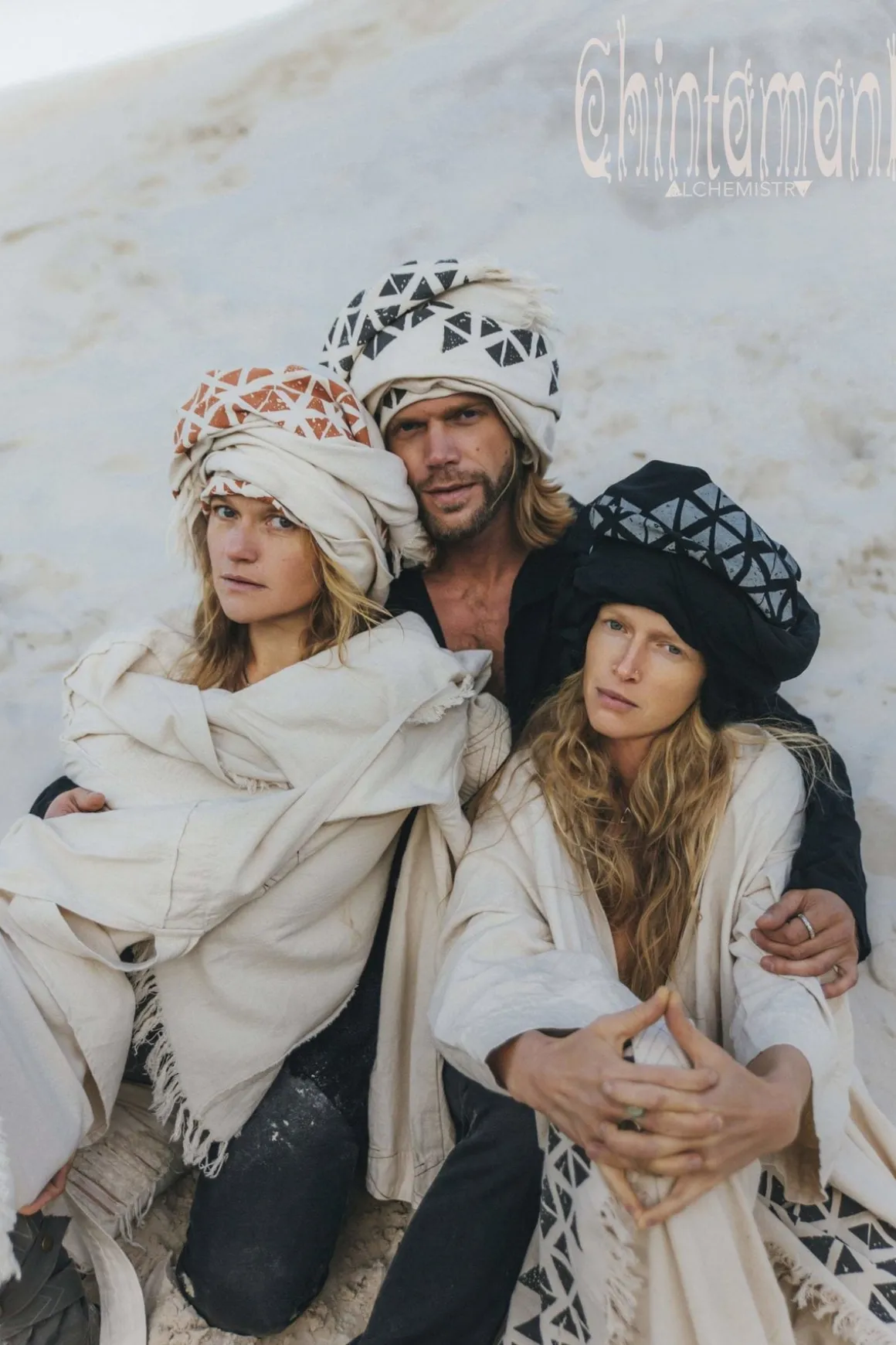 Atua Wrap Shawl / White & Copper