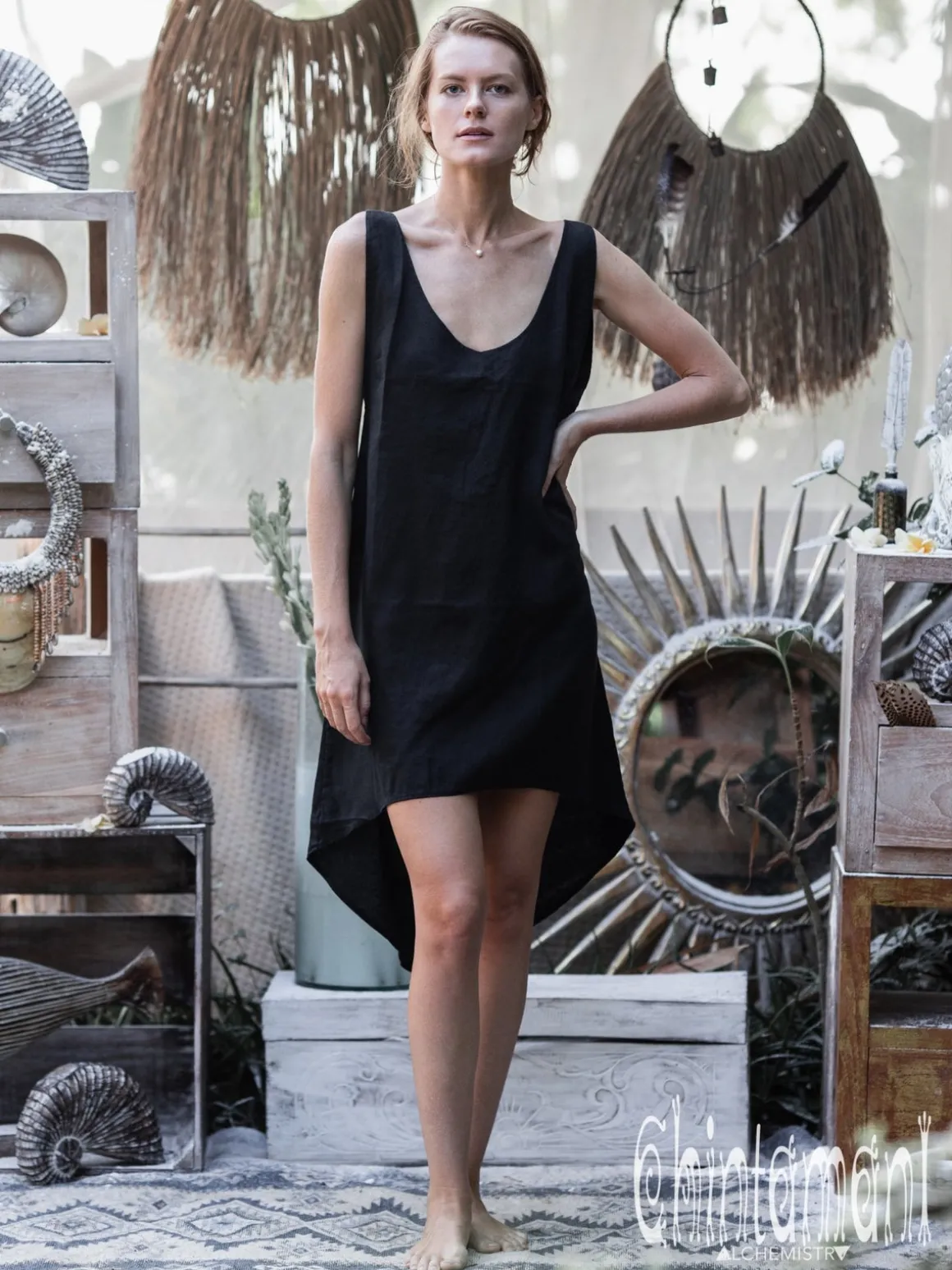 Backless Tunic Dress / Black