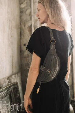 Banana Waist Bag / Dark Grey