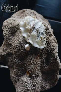 Baroque Pearl Pendant