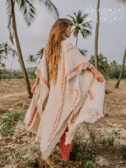 Berber Poncho Coat / Off White