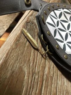 Flower Waist Bag / Grey