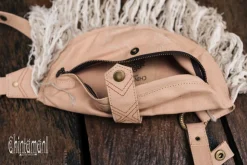 Fringy Banana Bag / Beige