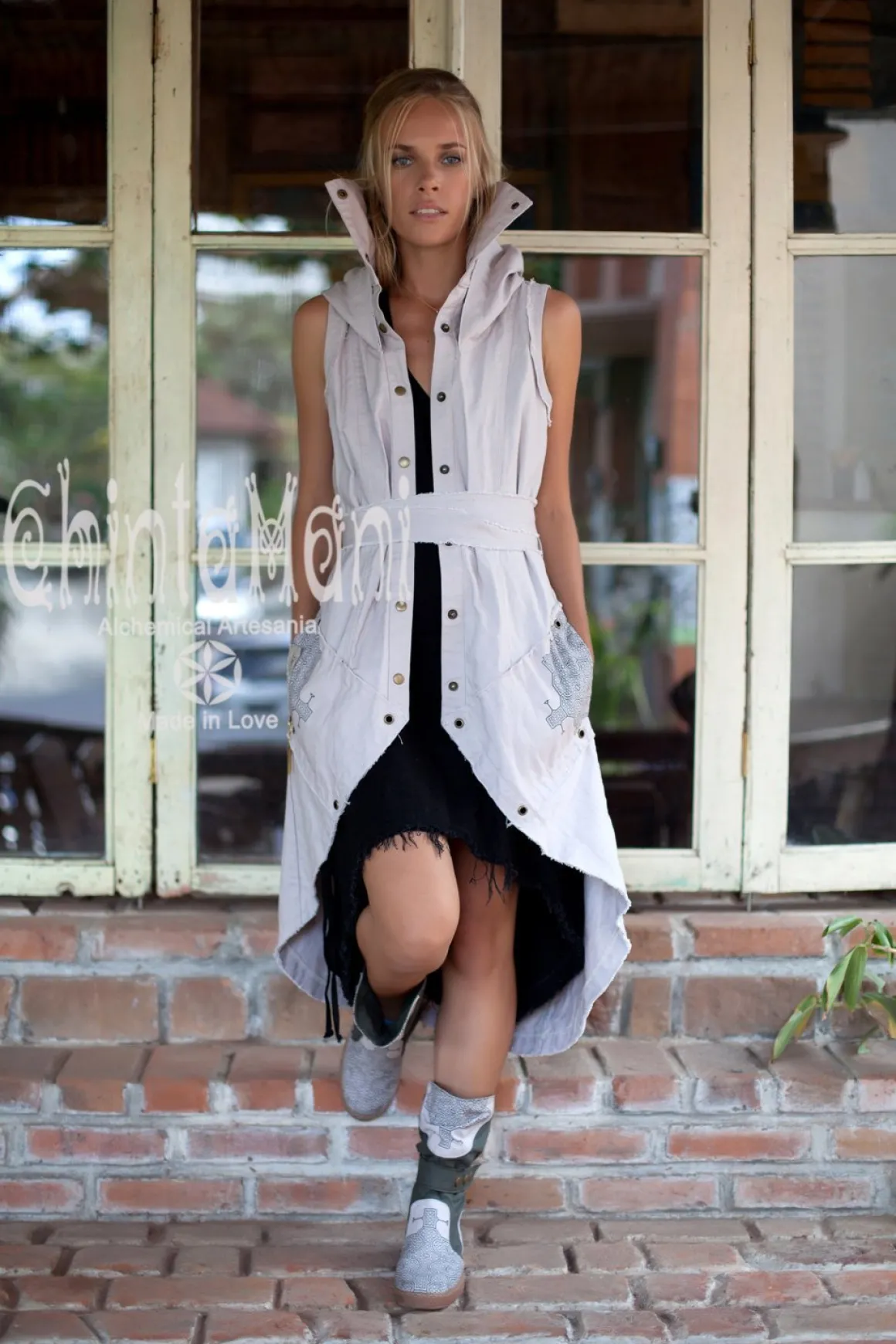 Medium Tribal Boots / Grey