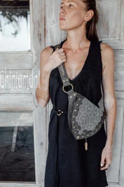 Shipibo Waist Bag / Dark Grey